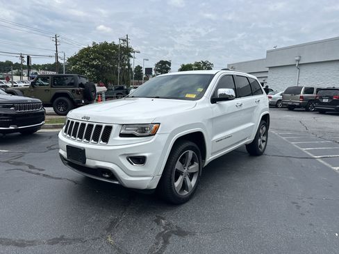 Used 2015 Jeep Grand Cherokee Overland AWD/4WD image 5