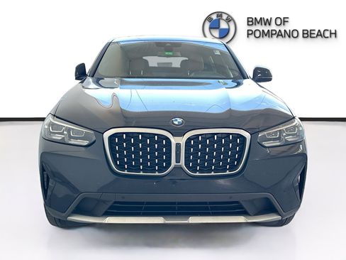 Used 2023 BMW X4 xDrive30i w/ Premium Package AWD/4WD image 2