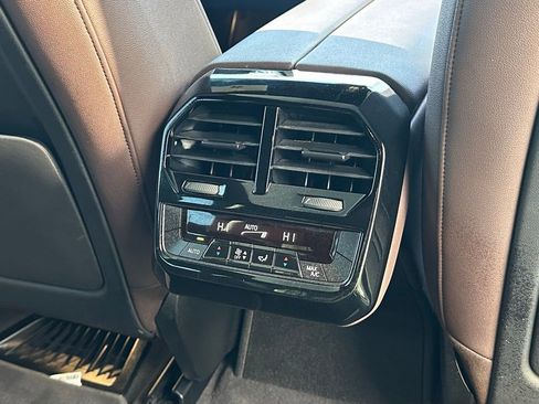 Used 2022 BMW iX xDrive50 w/ Sport Package image 29