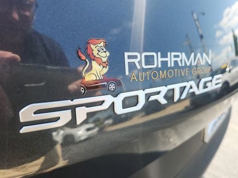 Used 2023 Kia Sportage EX AWD/4WD image 19