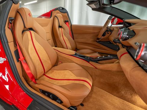 Certified 2022 Ferrari 812 GTS RWD image 17
