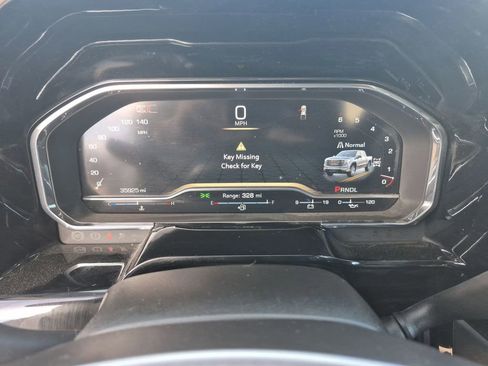 Used 2025 GMC Sierra 1500 SLT image 17