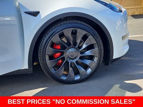 Used 2022 Tesla Model Y Performance AWD/4WD image 40