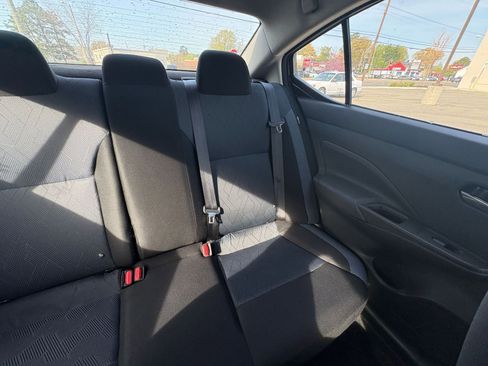 Used 2025 Nissan Versa SV FWD image 35
