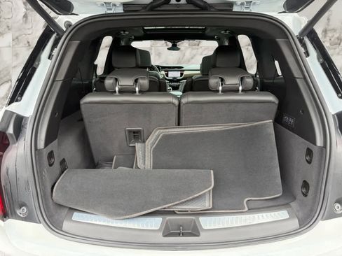 Used 2025 Cadillac XT6 Premium Luxury w/ Platinum Package AWD/4WD image 27