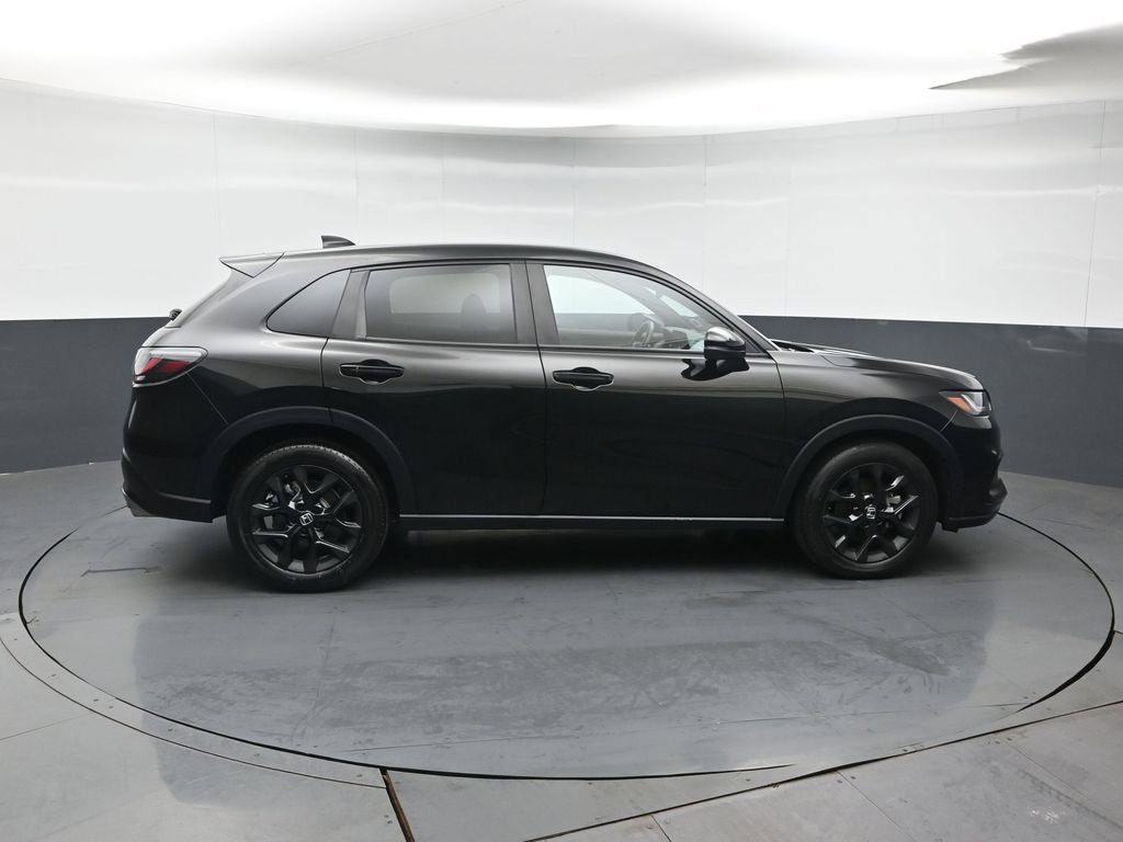 Used 2025 Honda HR-V Sport image 7