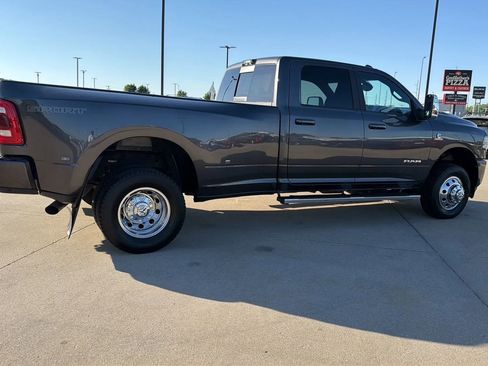 Used 2023 RAM 3500 Laramie AWD/4WD image 26