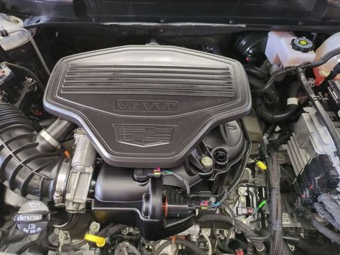 Used 2024 Cadillac XT5 Sportv w/ LPO, Floor Liner Package AWD/4WD image 28
