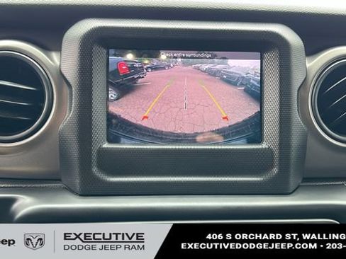 Used 2023 Jeep Wrangler Unlimited Sport AWD/4WD image 16