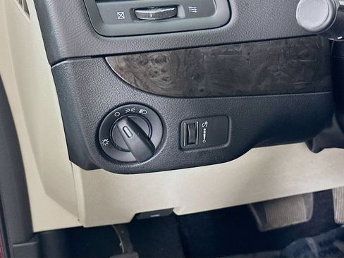 Used 2019 Dodge Grand Caravan SE w/ UConnect Hands-Free Group FWD image 16