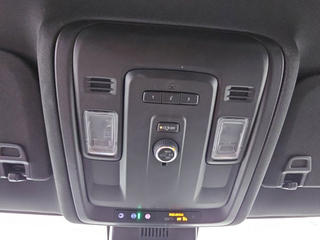 Used 2023 Chevrolet Tahoe LT AWD/4WD image 22