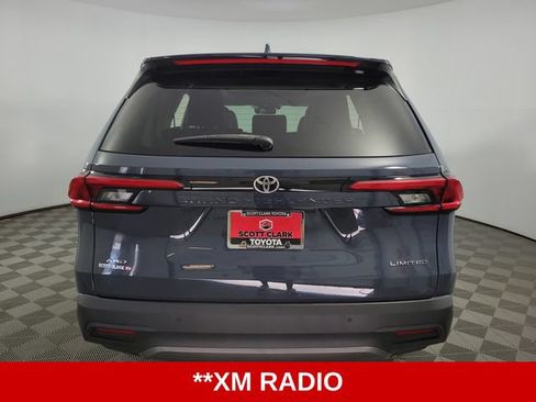 Used 2024 Toyota Grand Highlander AWD image 7