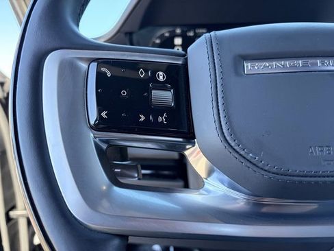 Used 2025 Land Rover Range Rover Autobiography image 8