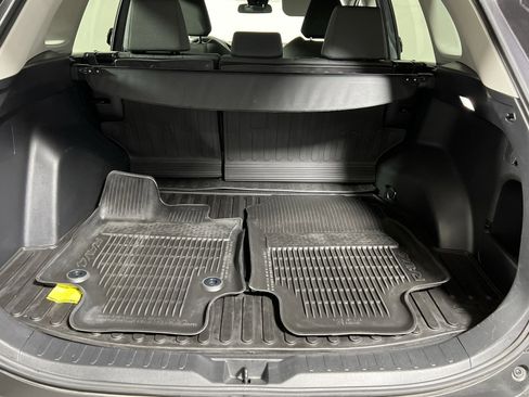 Used 2022 Toyota RAV4 XLE image 24