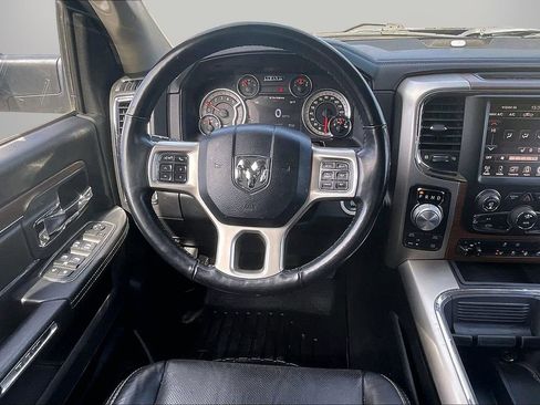 Used 2017 RAM 1500 Laramie w/ Convenience Group image 12