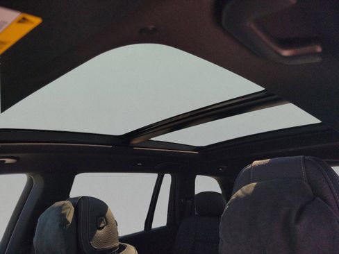 New 2026 Mercedes-Benz GLS 580 4MATIC image 28