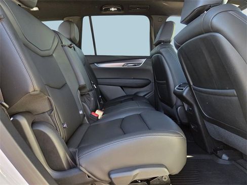 New 2025 Cadillac XT6 Luxury image 15