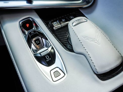 Used 2022 Chevrolet Corvette Stingray Premium Conv w/ Z51 Performance Package RWD image 22
