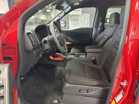 New 2026 Nissan Frontier PRO-4X w/ Tow Package AWD/4WD image 11