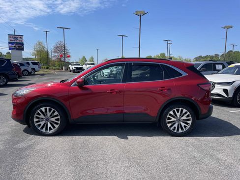 Used 2022 Ford Escape Titanium FWD image 8
