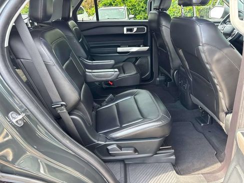 Used 2022 Ford Explorer XLT w/ Equipment Group 202A AWD/4WD image 24