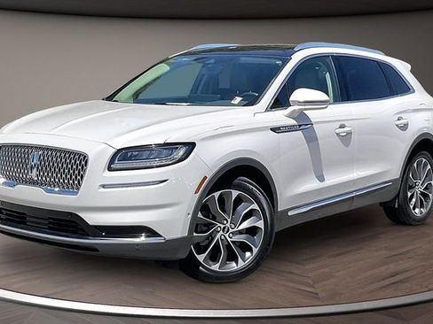 Used 2022 Lincoln Nautilus Reserve w/ Equipment Group 201A AWD/4WD image 1