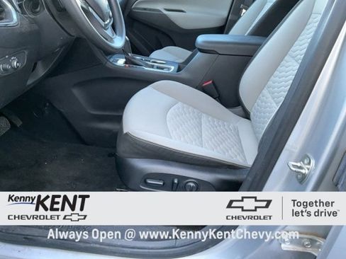 Used 2020 Chevrolet Equinox LS w/ LS Convenience Package image 21