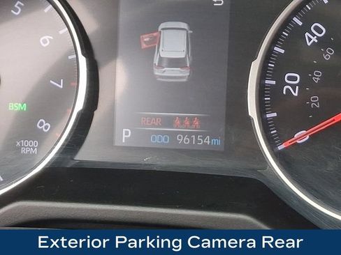 Used 2019 Toyota RAV4 XLE AWD/4WD image 6