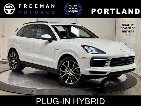 Used 2019 Porsche Cayenne E-Hybrid AWD/4WD image 1