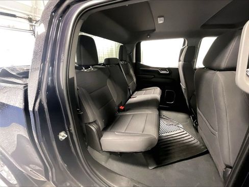 Used 2023 Chevrolet Silverado 1500 LT AWD/4WD image 16
