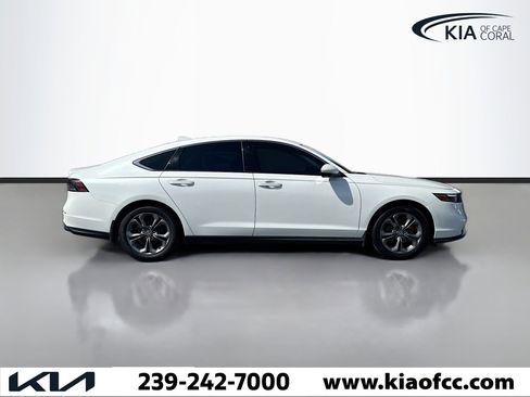 Used 2023 Honda Accord EX image 7