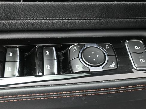 Used 2023 Lincoln Aviator AWD image 31