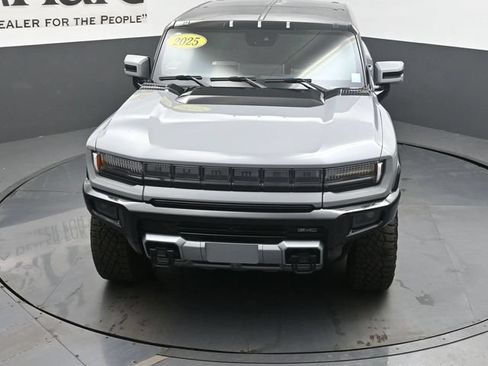 Used 2025 GMC Hummer EV 3X w/ Extreme Off-Road Package AWD/4WD image 57