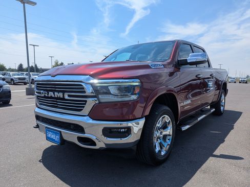 Used 2020 RAM 1500 Laramie AWD/4WD image 7