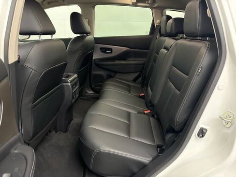 Used 2024 Nissan Murano SV w/ SV Midnight Edition Package image 16