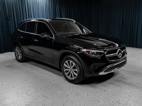 Certified 2026 Mercedes-Benz GLC 300 4MATIC image 3
