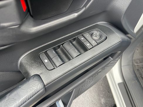 New 2026 Toyota 4Runner SR5 AWD/4WD image 7