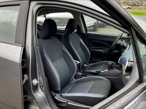 Used 2023 Nissan Versa SV FWD image 13