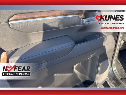 Used 2025 Chevrolet Silverado 1500 High Country image 16