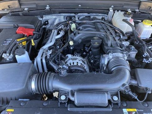 Used 2024 Jeep Gladiator Sport image 22