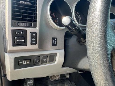 Used 2012 Toyota Tundra 4x4 Double Cab w/ SR5 Pkg image 34