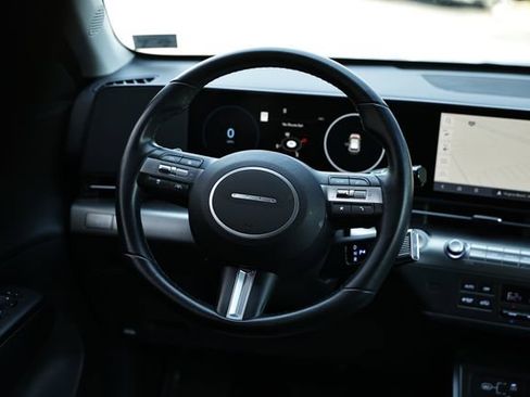 Used 2024 Hyundai Kona SEL FWD image 25