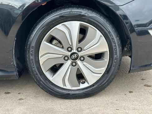 Used 2015 Hyundai Sonata Limited w/ Option Group 02 image 42