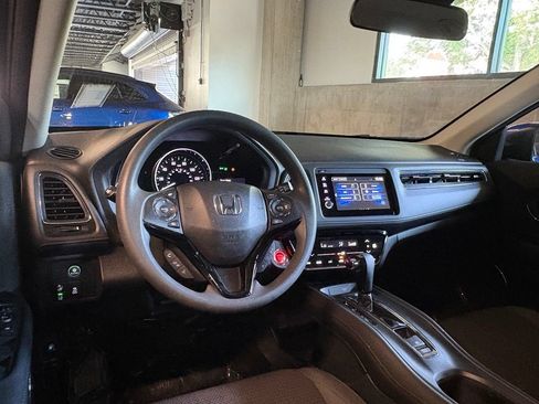 Used 2022 Honda HR-V EX image 14