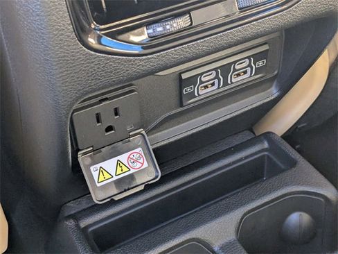 New 2025 Jeep Grand Cherokee L Limited image 24