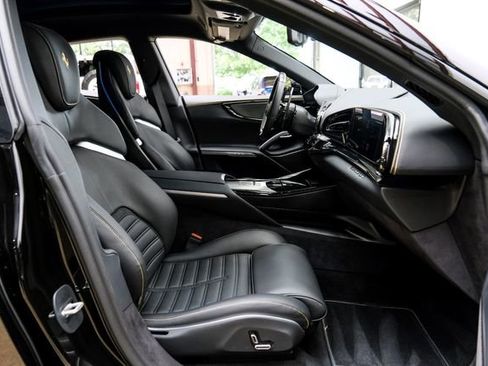 Used 2025 Ferrari Purosangue image 69