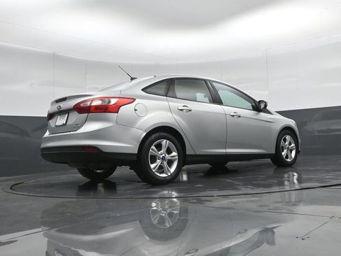 Used 2013 Ford Focus SE FWD image 32