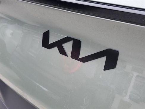 Used 2025 Kia Sportage X-Line w/ Premium Package image 5