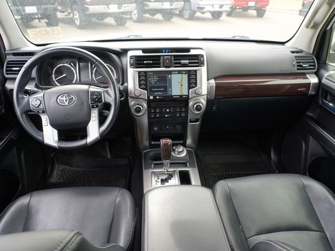 Used 2021 Toyota 4Runner Limited AWD/4WD image 27