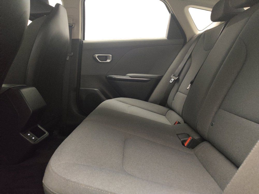 Used 2025 Kia K4 FWD image 18